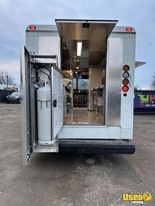 2004 M-line All-purpose Food Truck Propane Tank Virginia Diesel Engine for Sale