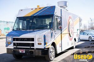 2004 M Line All-purpose Food Truck Stainless Steel Wall Covers Colorado Diesel Engine for Sale