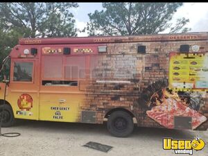 2004 M5 Pizza Food Truck Cabinets Texas Diesel Engine for Sale