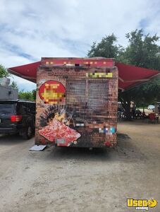 2004 M5 Pizza Food Truck Diamond Plated Aluminum Flooring Texas Diesel Engine for Sale