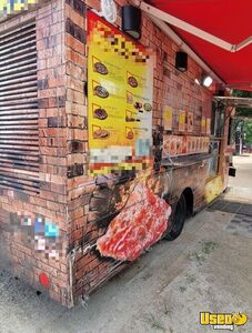 2004 M5 Pizza Food Truck Stainless Steel Wall Covers Texas Diesel Engine for Sale