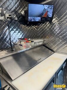 2004 Mt35 Chassis All-purpose Food Truck Exterior Customer Counter Pennsylvania Diesel Engine for Sale