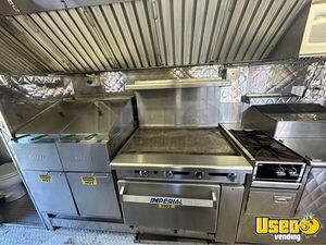 2004 Mt45 All-purpose Food Truck Cabinets British Columbia Diesel Engine for Sale