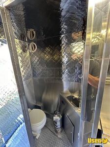 2004 Mt45 All-purpose Food Truck Upright Freezer British Columbia Diesel Engine for Sale