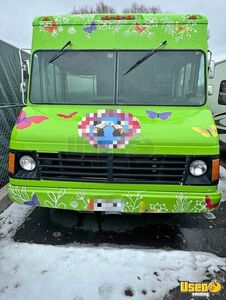 2004 P42 All-purpose Food Truck Concession Window Montana Gas Engine for Sale