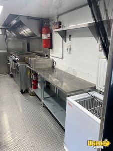 2004 P42 Kitchen Food Truck All-purpose Food Truck Generator North Carolina Diesel Engine for Sale