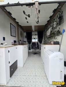 2004 P42 Mobile Hair Salon Truck Mobile Hair & Nail Salon Truck Shore Power Cord Montana Gas Engine for Sale