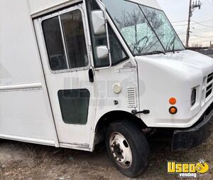 2004 Step Van Stepvan Gas Engine Illinois Gas Engine for Sale