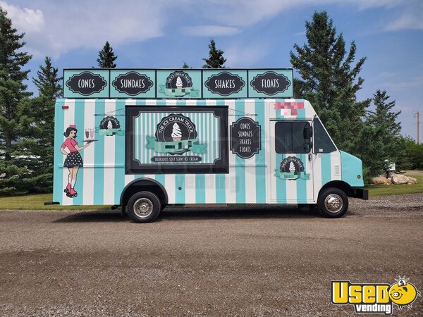 2004 Utilimaster Ice Cream Truck Alberta Gas Engine for Sale