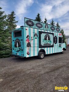 2004 Utilimaster Ice Cream Truck Concession Window Alberta Gas Engine for Sale