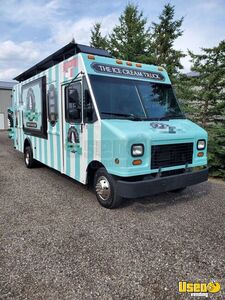 2004 Utilimaster Ice Cream Truck Concession Window Alberta Gas Engine for Sale