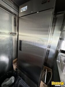 2004 Workhorse All-purpose Food Truck Convection Oven Maryland Diesel Engine for Sale