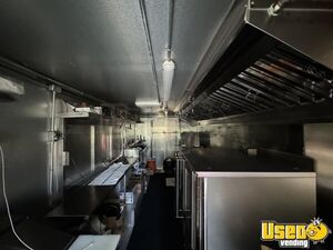 2004 Workhorse All-purpose Food Truck Diamond Plated Aluminum Flooring Maryland Diesel Engine for Sale