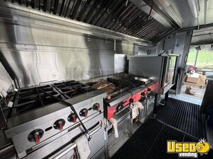 2004 Workhorse All-purpose Food Truck Diamond Plated Aluminum Flooring Maryland Diesel Engine for Sale