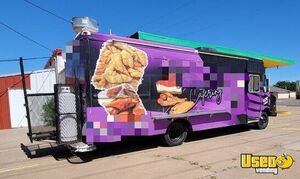 2004 Workhorse All-purpose Food Truck Diamond Plated Aluminum Flooring Texas for Sale