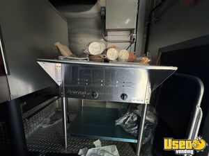 2004 Workhorse All-purpose Food Truck Prep Station Cooler Maryland Diesel Engine for Sale