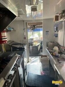 2004 Workhorse All-purpose Food Truck Prep Station Cooler Virginia Diesel Engine for Sale