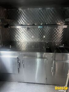 2004 Workhorse Ice Cream Truck Diamond Plated Aluminum Flooring New York Gas Engine for Sale