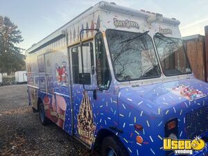 2004 Workhorse Ice Cream Truck New York Gas Engine for Sale