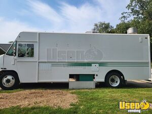 2005 20' Diesel Step Van Kitchen Food Truck All-purpose Food Truck Stainless Steel Wall Covers Missouri Diesel Engine for Sale