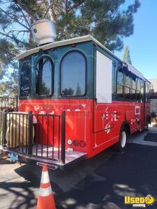 2005 Hometown Trolly. All-purpose Food Truck Air Conditioning Nevada Diesel Engine for Sale