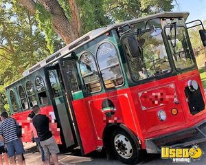 2005 Hometown Trolly. All-purpose Food Truck Nevada Diesel Engine for Sale