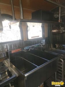 2005 Hometown Trolly. All-purpose Food Truck Salamander / Overhead Broiler Nevada Diesel Engine for Sale