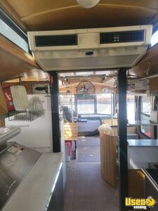 2005 Hometown Trolly. All-purpose Food Truck Shore Power Cord Nevada Diesel Engine for Sale