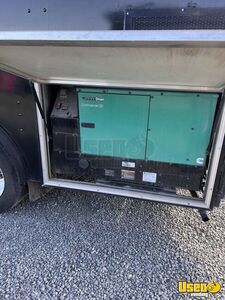 2005 Mt 45 Chassis All-purpose Food Truck Anti-lock Brakes California Diesel Engine for Sale