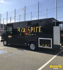 2005 Mt 45 Chassis All-purpose Food Truck Concession Window California Diesel Engine for Sale