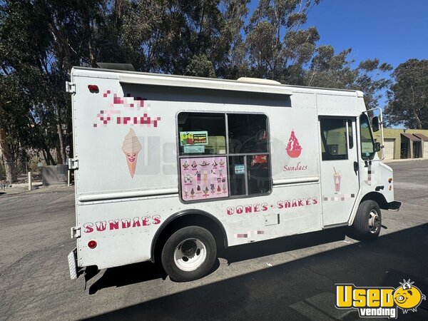 2005 P-30 Step Van Ice Cream Truck California Gas Engine for Sale