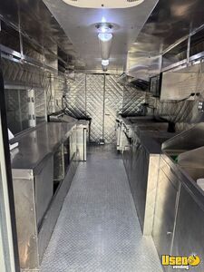 2005 P42 All-purpose Food Truck Diamond Plated Aluminum Flooring Oklahoma Gas Engine for Sale