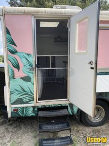 2005 Starcraft All-purpose Food Truck Cabinets Texas for Sale