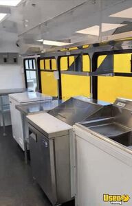 2005 Starcraft All-purpose Food Truck Gray Water Tank Texas for Sale