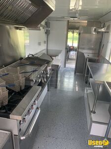 2005 Utilimaster All-purpose Food Truck Concession Window Kentucky Diesel Engine for Sale