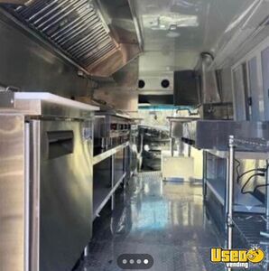 2006 All-purpose Food Truck Stainless Steel Wall Covers Maryland Gas Engine for Sale