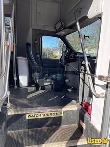 2006 E-450 Shuttle Bus 7 Vermont Diesel Engine for Sale