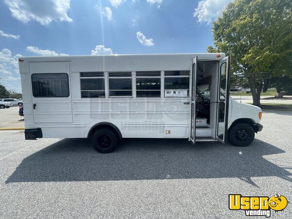 2006 E-450 Shuttle Bus Back-up Alarm South Carolina Diesel Engine for Sale