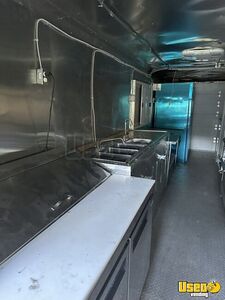 2006 Mt 55 Chassis All-purpose Food Truck Stainless Steel Wall Covers Georgia Diesel Engine for Sale