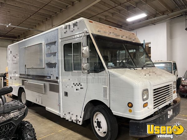 2006 Mt45 Chassis All-purpose Food Truck Air Conditioning California Diesel Engine for Sale