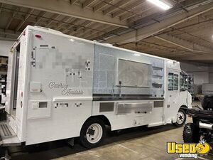 2006 Mt45 Chassis All-purpose Food Truck California Diesel Engine for Sale