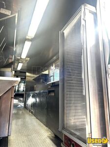 2006 Mt45 Kitchen Food Truck All-purpose Food Truck Electrical Outlets Arizona Gas Engine for Sale