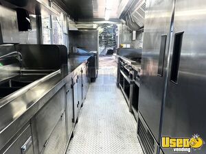 2006 Mt45 Kitchen Food Truck All-purpose Food Truck Exhaust Fan Arizona Gas Engine for Sale