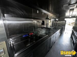 2006 Mt45 Kitchen Food Truck All-purpose Food Truck Gas Engine Arizona Gas Engine for Sale