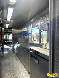 2006 Mt45 Kitchen Food Truck All-purpose Food Truck Hand-washing Sink Arizona Gas Engine for Sale