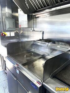 2006 Mt45 Kitchen Food Truck All-purpose Food Truck Warming Cabinet Arizona Gas Engine for Sale