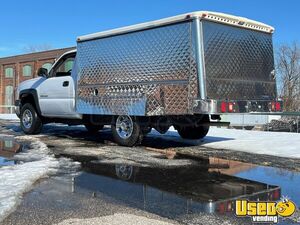 2006 Silverado 2500 Lunch Serving Food Truck Stainless Steel Wall Covers Missouri Gas Engine for Sale