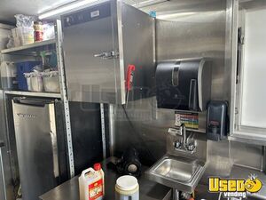 2006 Super Duty E350 All-purpose Food Truck Deep Freezer Indiana Gas Engine for Sale