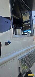 2006 Utilimaster Taco Food Truck Stainless Steel Wall Covers Alberta Gas Engine for Sale