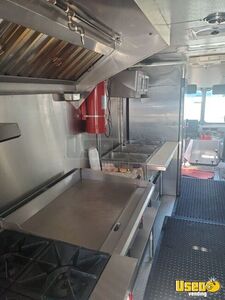 2006 W42 All-purpose Food Truck Diamond Plated Aluminum Flooring California for Sale